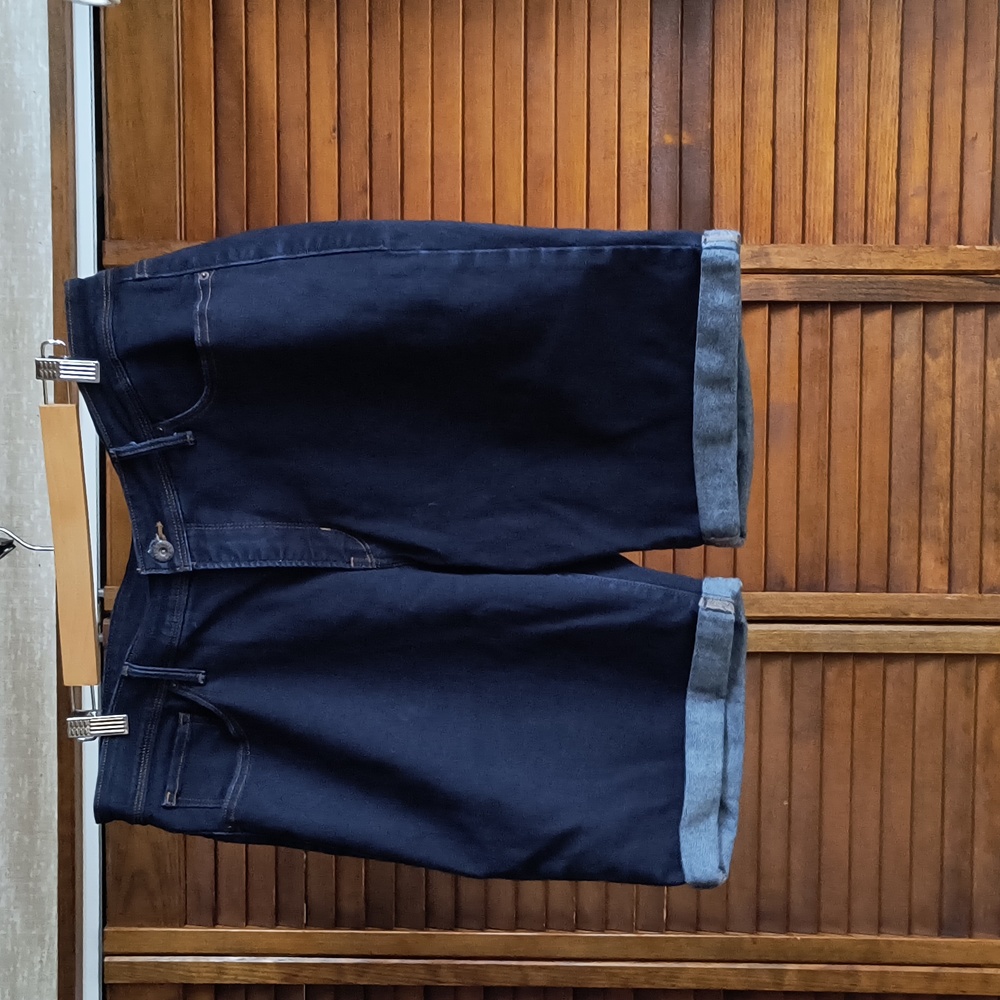 Women's Levi Shorts